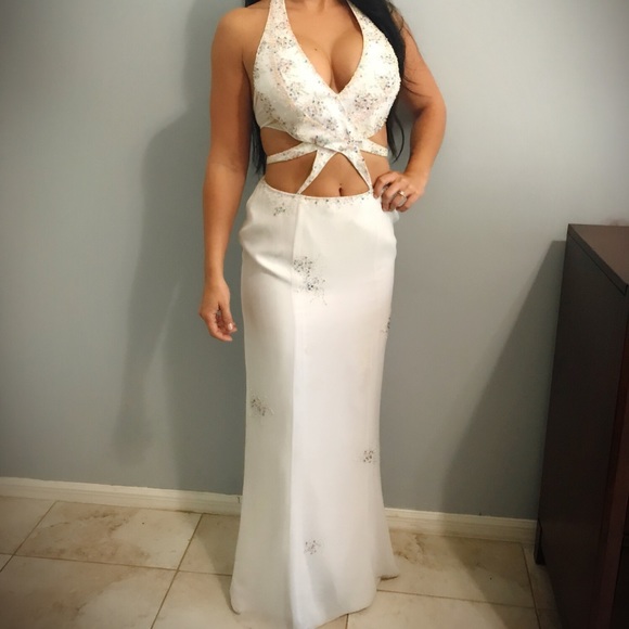 Unique Formal Dress - Picture 1 of 4